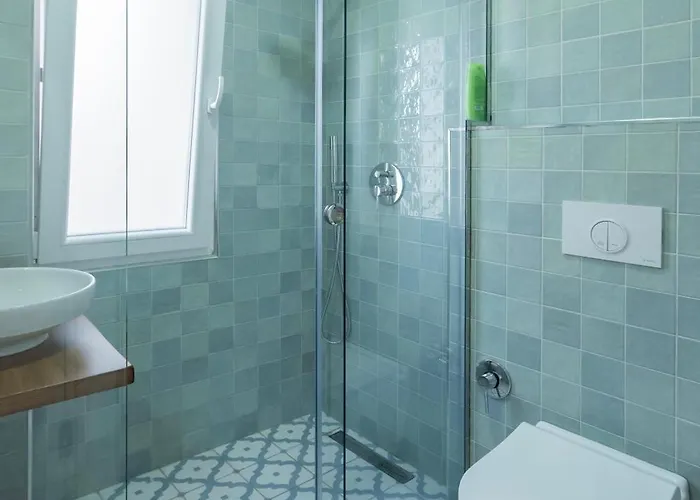 Artist's Palace 2BR at Skanderbeg Square