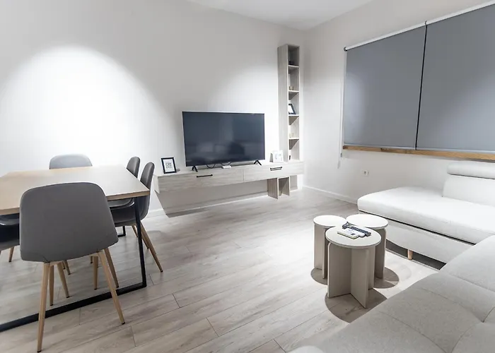 2br At Palace With Cubes - Skanderbeg Square شقة *