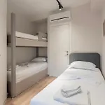 2br At Palace With Cubes - Skanderbeg Square Apartment