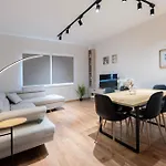 2br At Palace With Cubes - Skanderbeg Square * Tirana