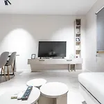 Apartment 2br At Palace With Cubes - Skanderbeg Square