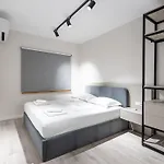 2br At Palace With Cubes - Skanderbeg Square *