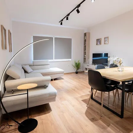 Tirana Stay 2Br At Palace With Cubes - Skanderbeg Square * Tirana