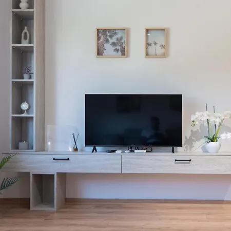 Appartamento Tirana Stay 2Br At Palace With Cubes - Skanderbeg Square *