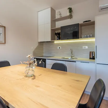 Tirana Stay 2Br At Palace With Cubes - Skanderbeg Square *